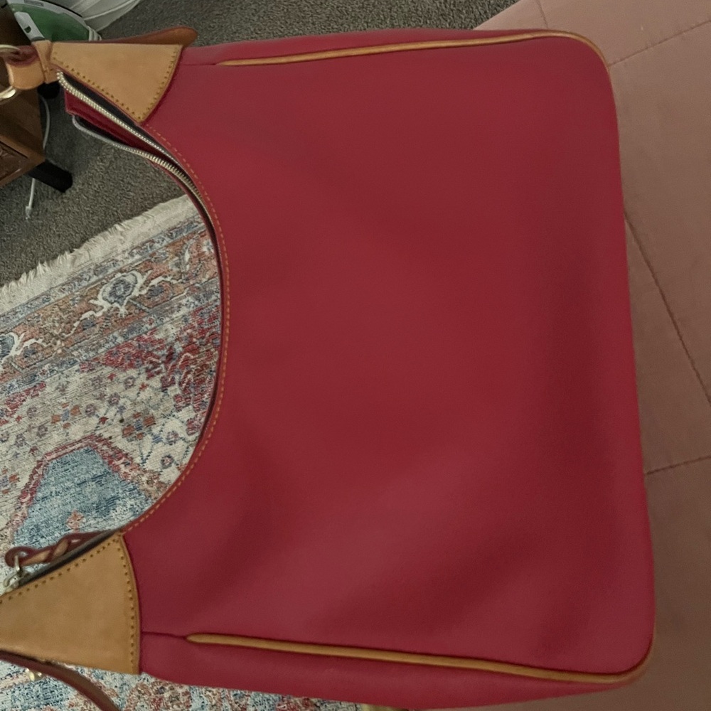 Dooney & Bourke Red and Tan Shoulder Bag with Pebbled Leather - Picture 5 of 6